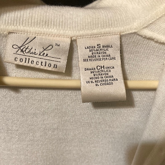 White Button Up over top with little flowers and charms - Picture 4 of 4